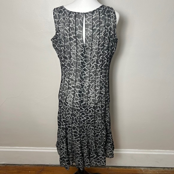 Sandra Darren Midi Dress Animal Print Pleated Sleeveless Casual Size 10 - Picture 4 of 7